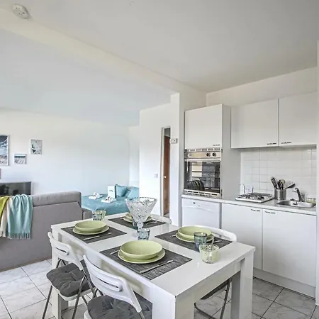 Appartement Avec Balcon - Vue Sur La Marina *