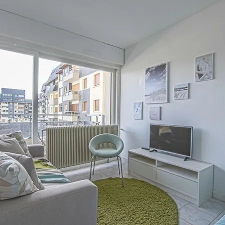 Avec Balcon - Vue Sur La Marina